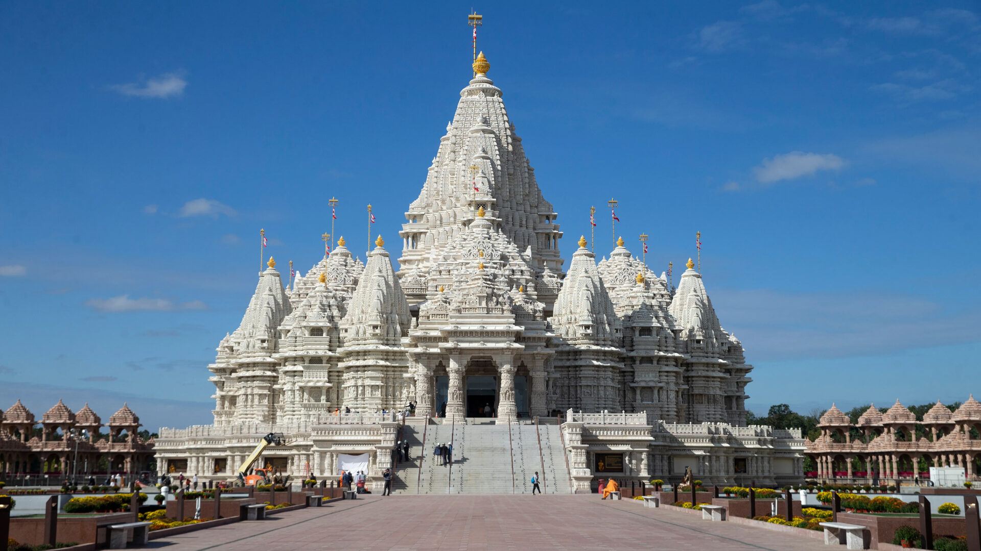 BAPS Shri Swaminarayan Mandir – Robbinsville, NJ - Route 1 Views