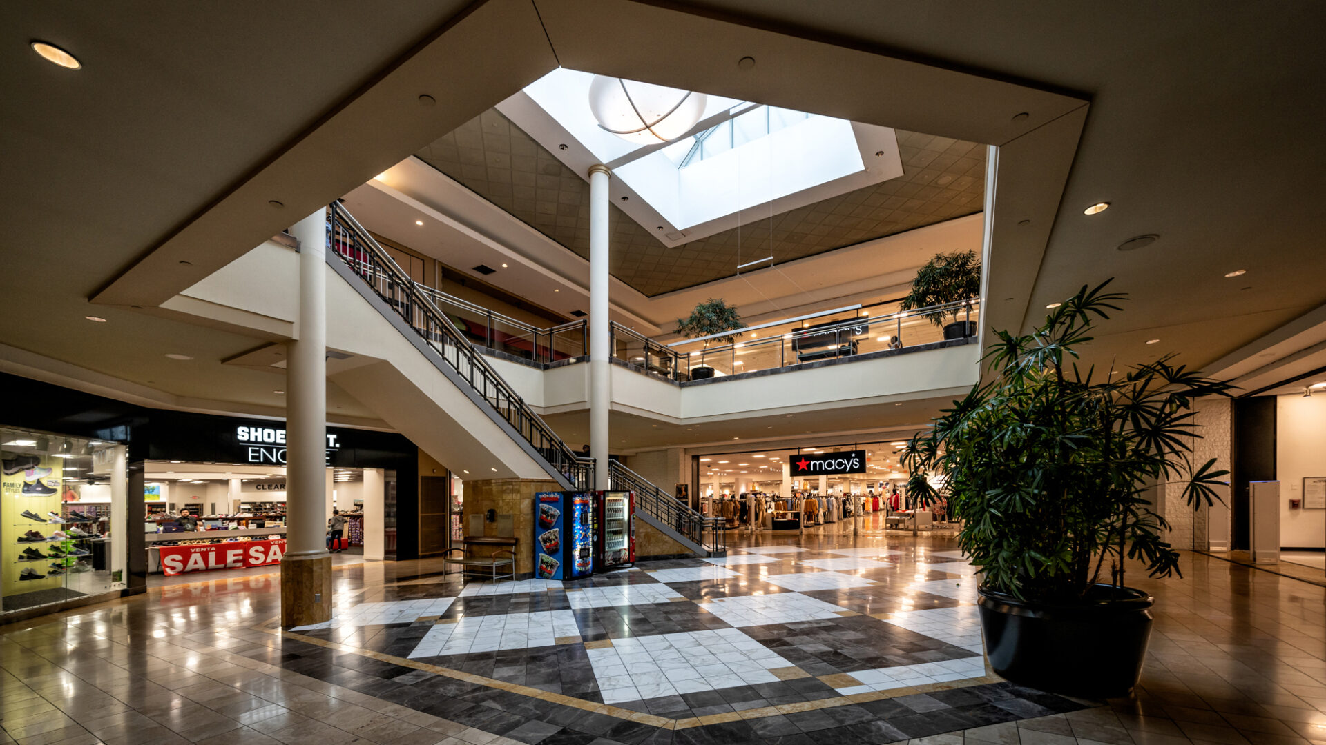 Exploring the Legacy of Springfield Mall: Then and Now - Route 1 Views