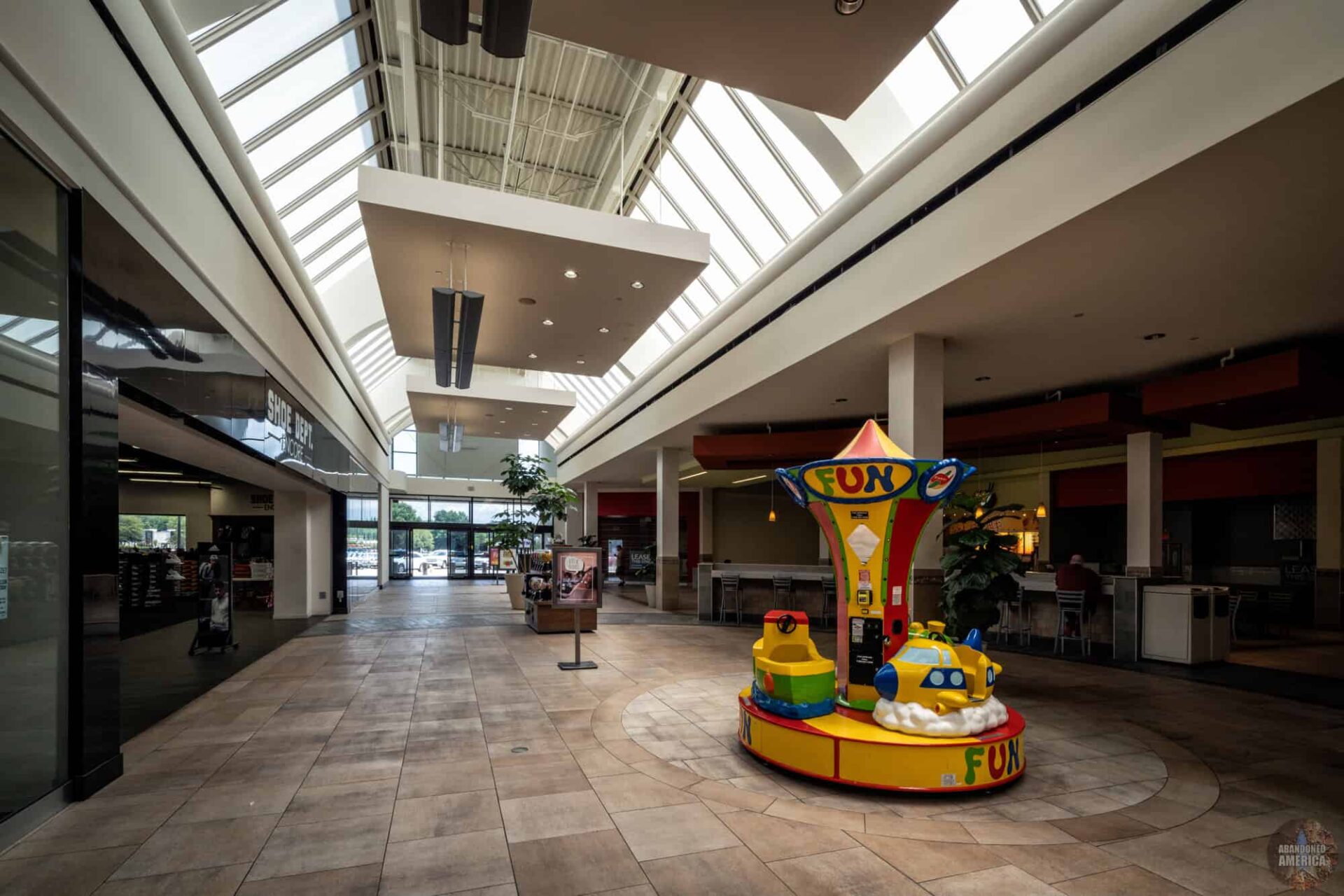 Southpark Mall's food court