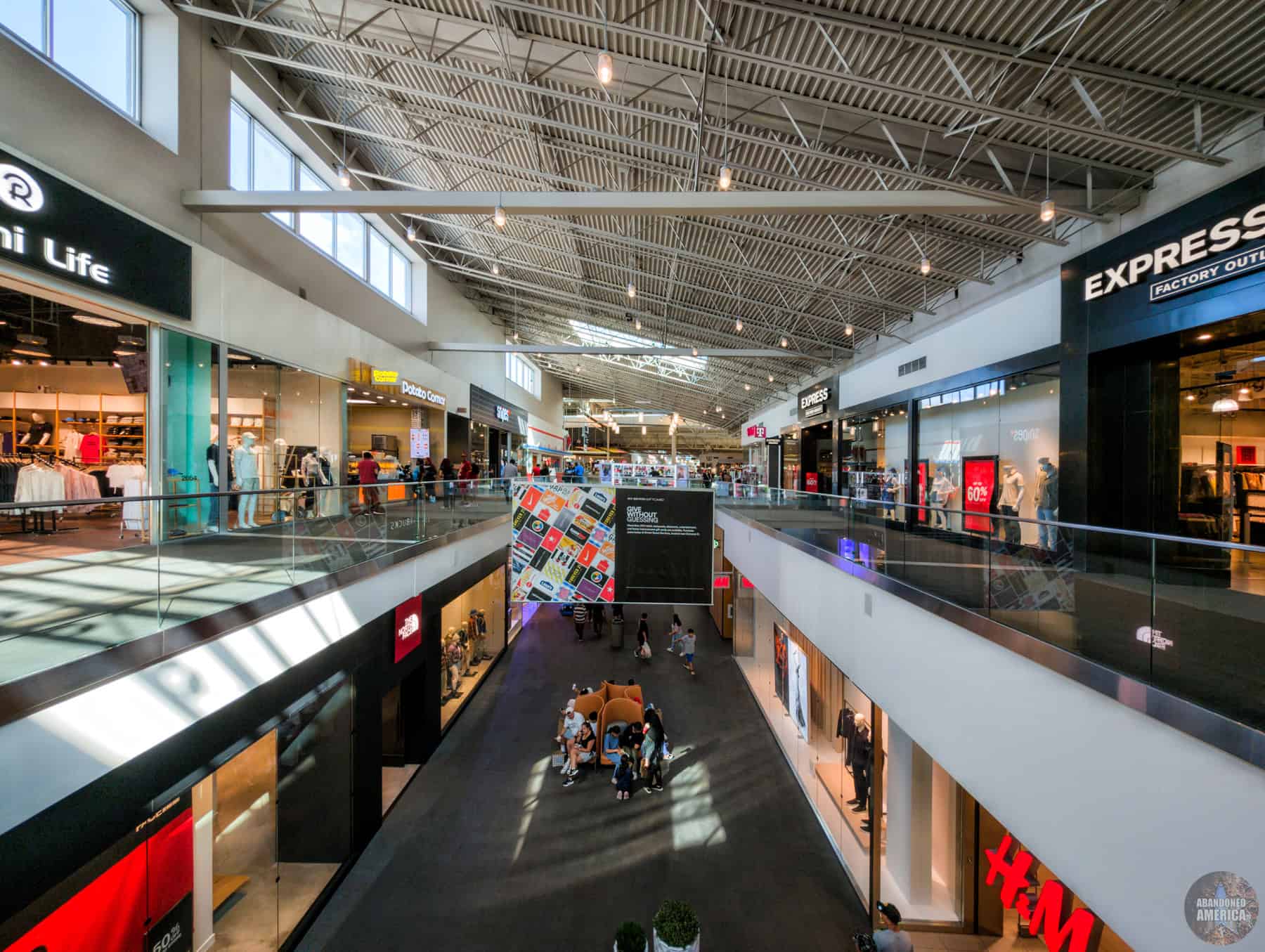Two levels of shops means that it can take a while to explore the mall