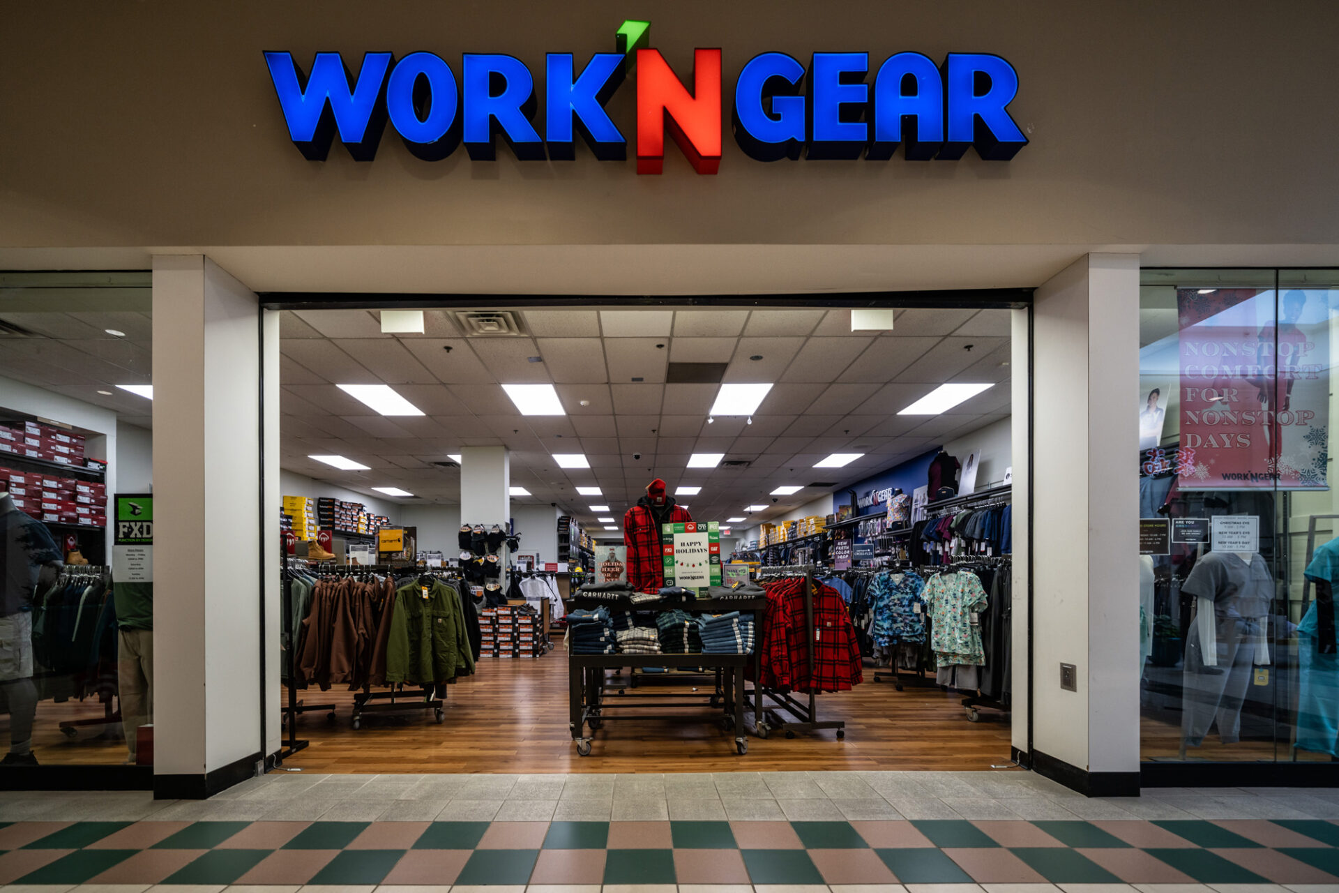 As the name suggests, Work'n Gear sells work clothes like scrubs