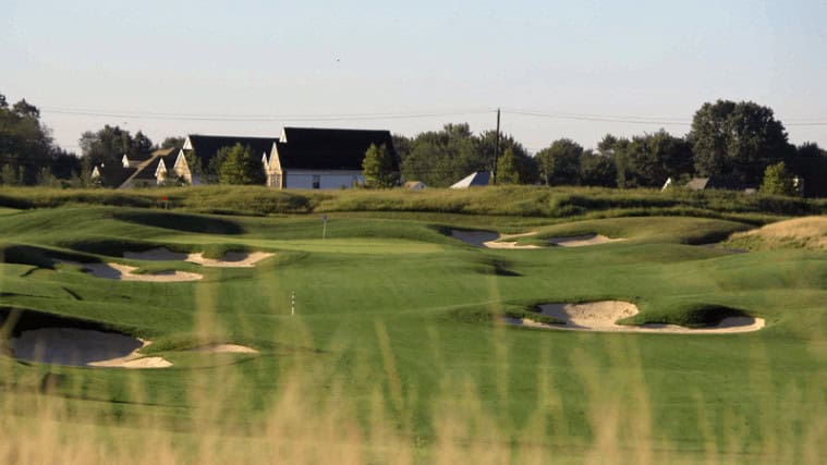 Suburban Lower Makefield McMansions are the backdrop for the 7th hole