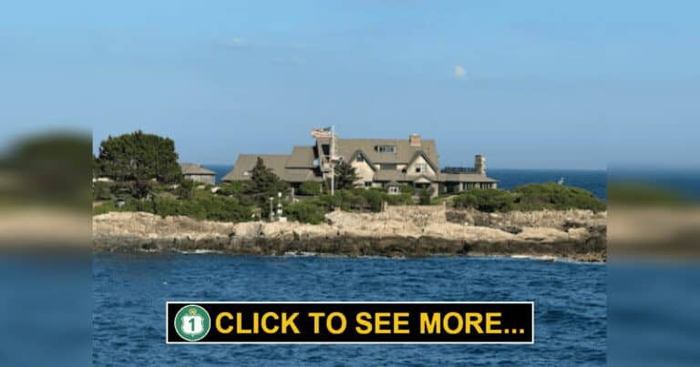 Maine’s Coastal Beauty at Walker’s Point Overlook in Kennebunkport