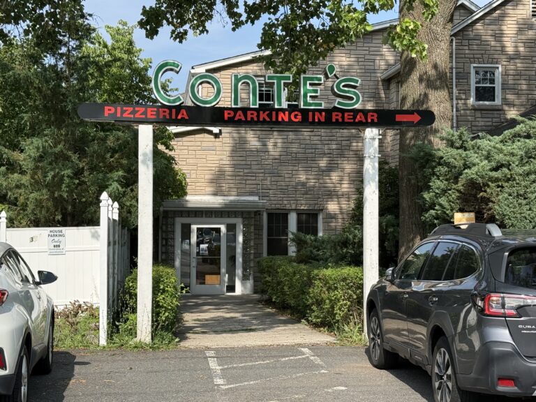 Conte's Pizza - One of the Best Pizzeria and Bar in New Jersey