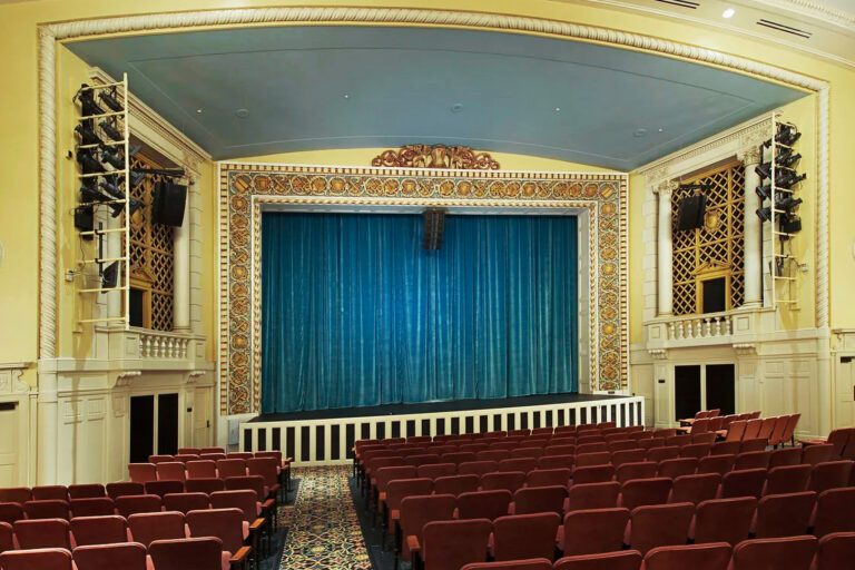 Inside the Norwood Theatre: From Vaudeville to Modern Stage
